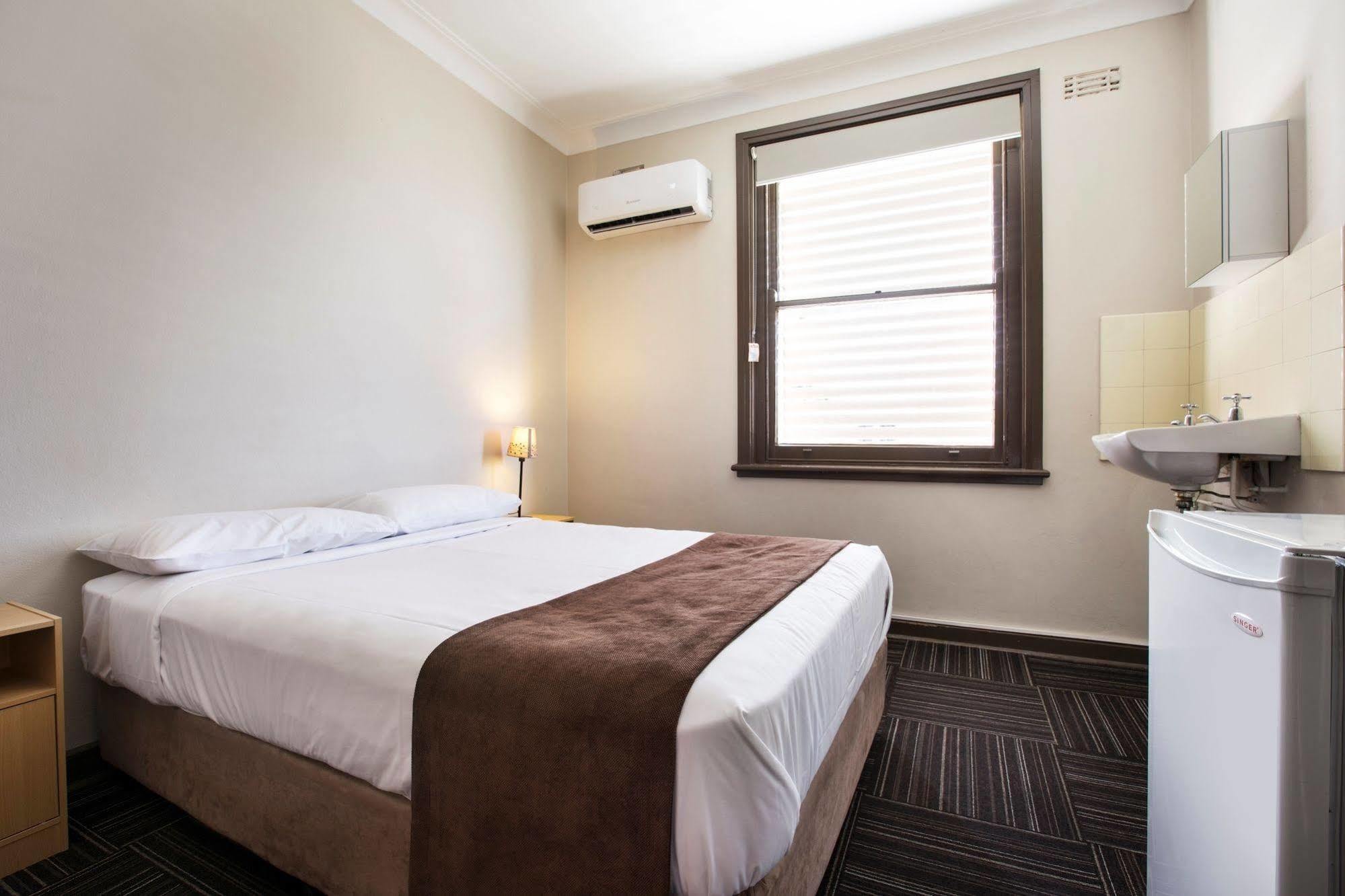 Toongabbie Hotel Blacktown Exterior photo